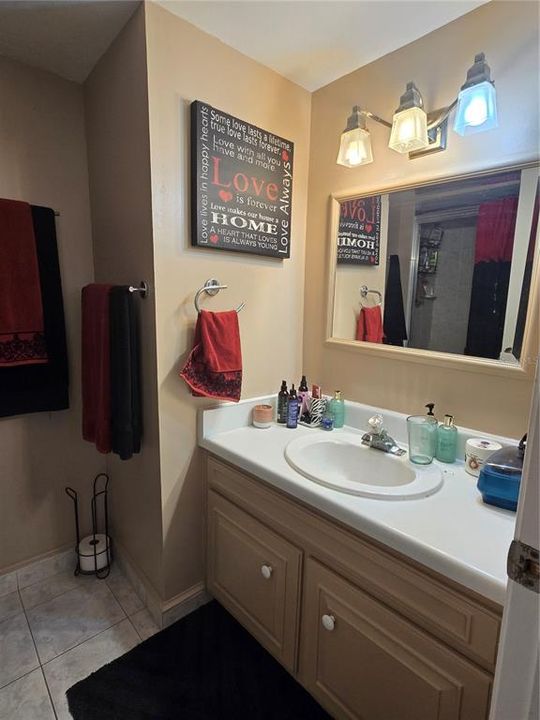 For Sale: $165,000 (2 beds, 2 baths, 1260 Square Feet)