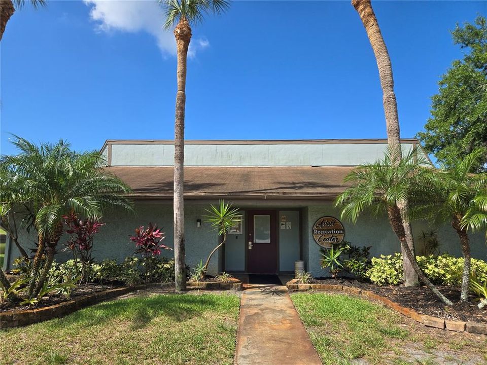 For Sale: $165,000 (2 beds, 2 baths, 1260 Square Feet)