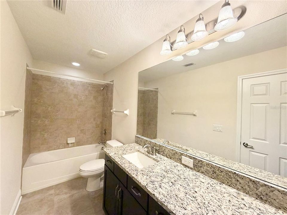 В аренду: $3,800 (5 спален, 4 ванн, 3611 Квадратных фут)