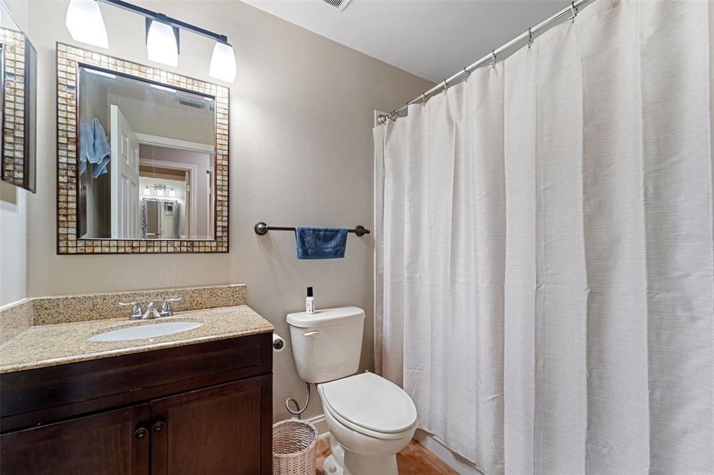For Rent: $2,800 (2 beds, 2 baths, 875 Square Feet)