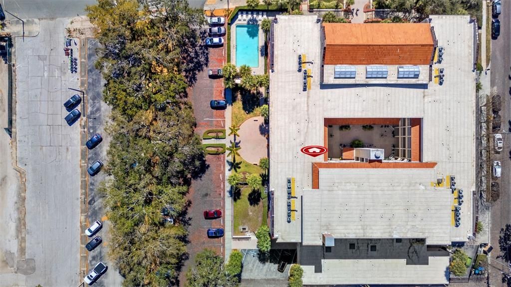 For Rent: $2,800 (2 beds, 2 baths, 875 Square Feet)