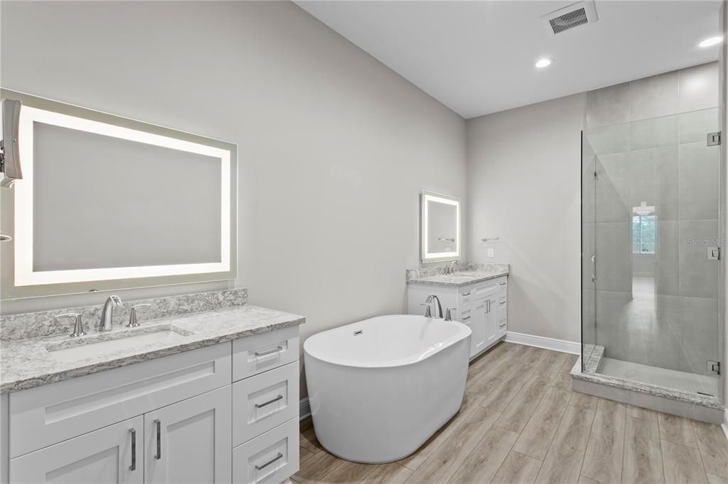 For Sale: $1,485,000 (3 beds, 2 baths, 2334 Square Feet)