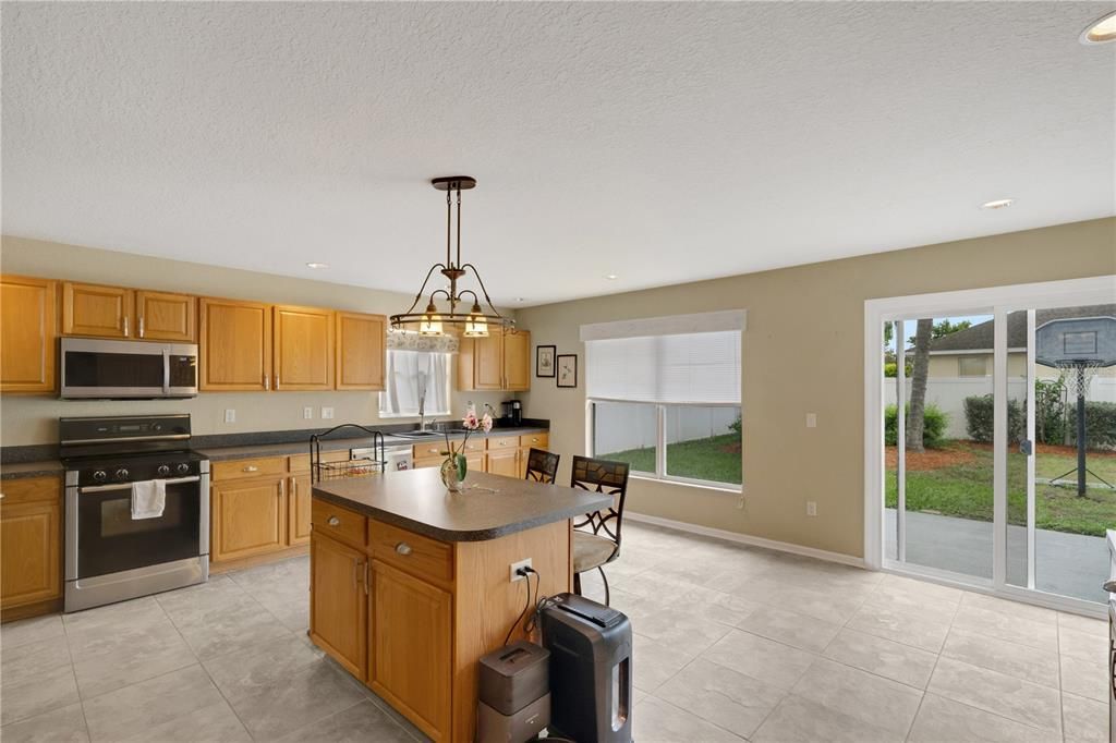 For Sale: $399,000 (4 beds, 2 baths, 2676 Square Feet)