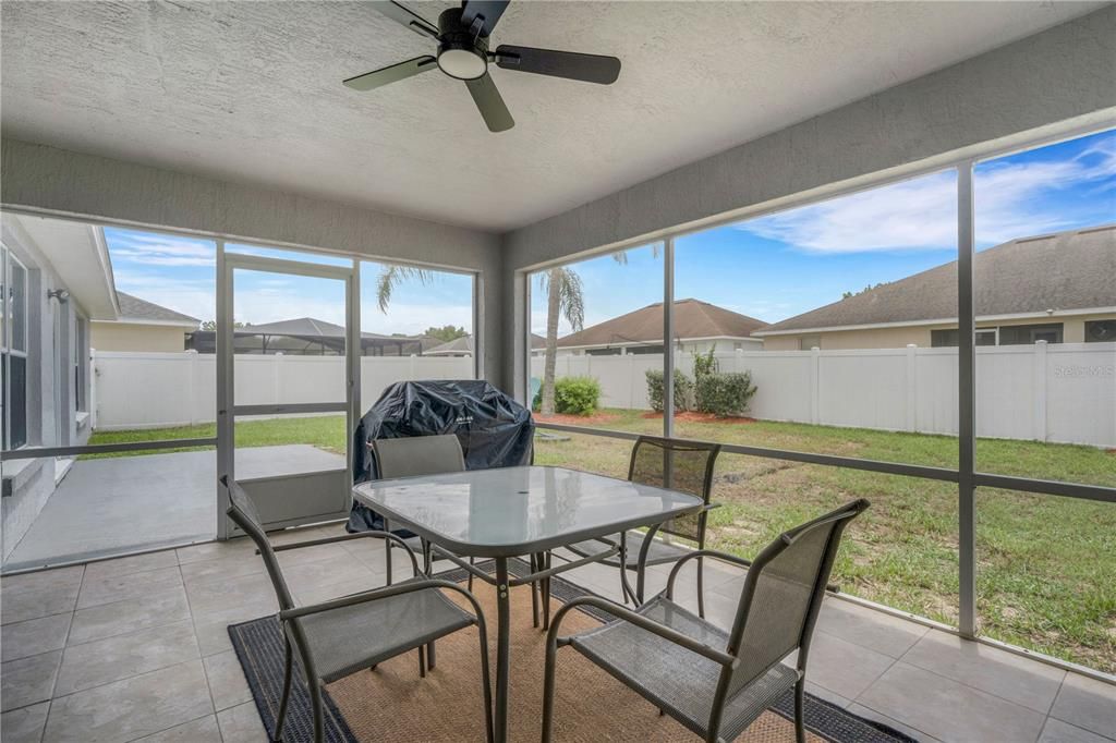 For Sale: $399,000 (4 beds, 2 baths, 2676 Square Feet)