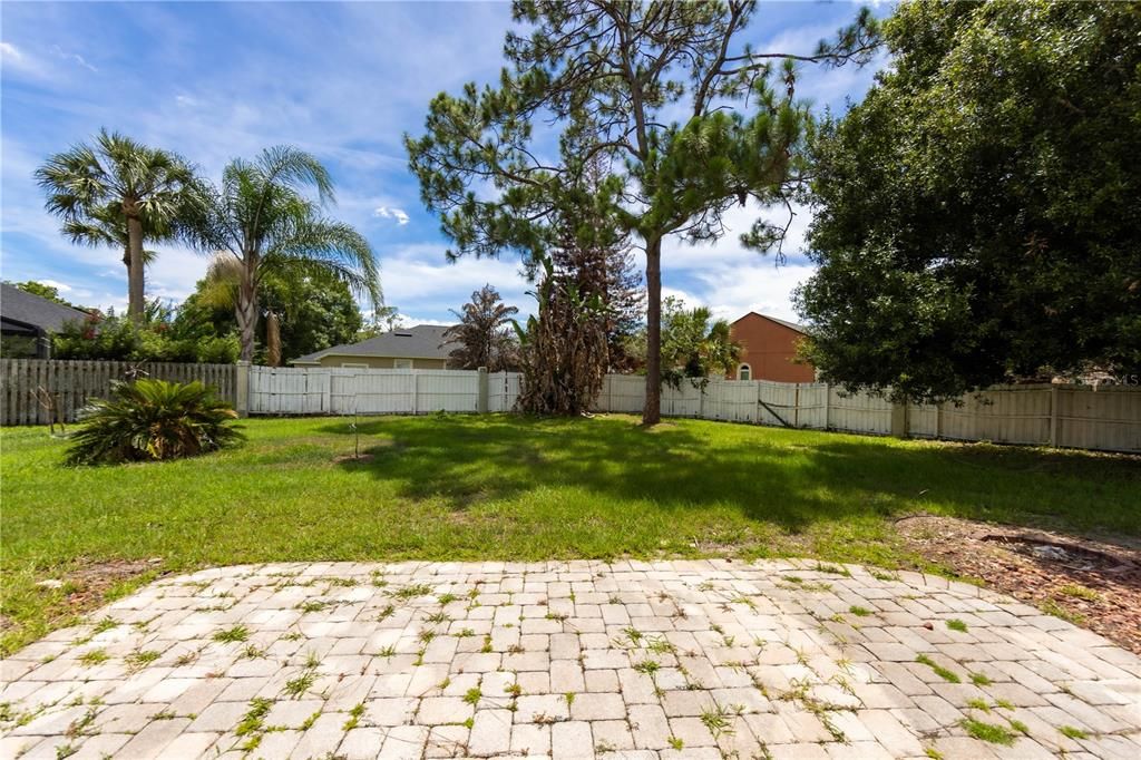 En Venta: $635,000 (4 camas, 2 baños, 2520 Pies cuadrados)