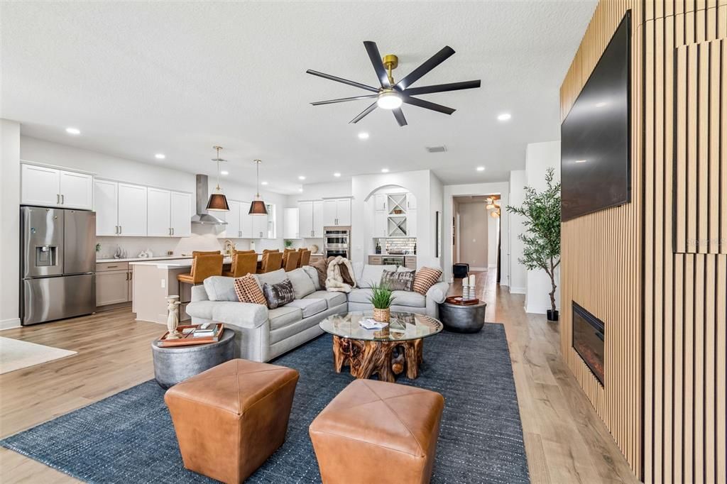 For Sale: $1,150,000 (6 beds, 4 baths, 4056 Square Feet)