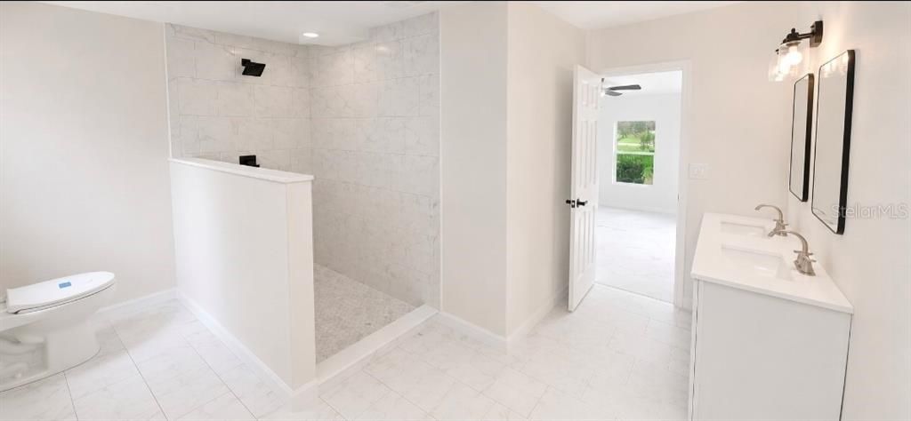 En Venta: $275,000 (4 camas, 2 baños, 1620 Pies cuadrados)