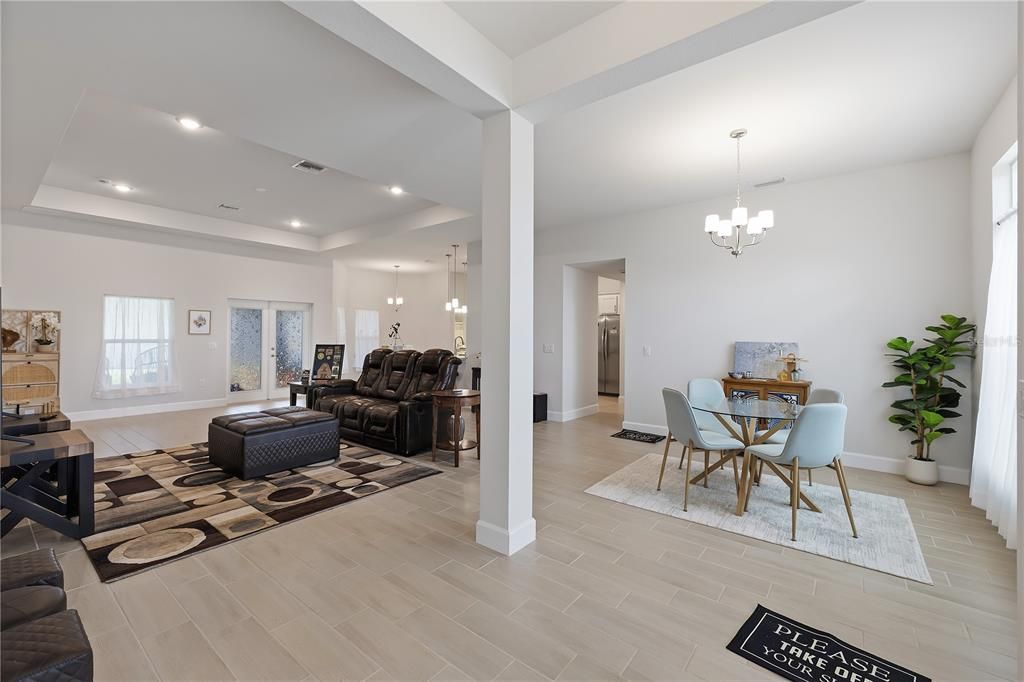 For Sale: $385,000 (4 beds, 3 baths, 2265 Square Feet)