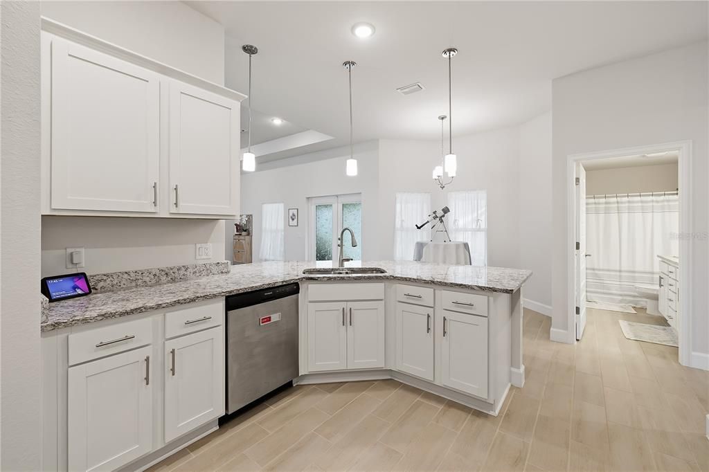 For Sale: $385,000 (4 beds, 3 baths, 2265 Square Feet)