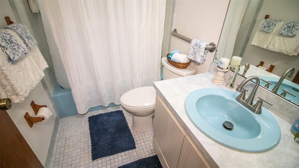 For Sale: $479,900 (3 beds, 2 baths, 2260 Square Feet)