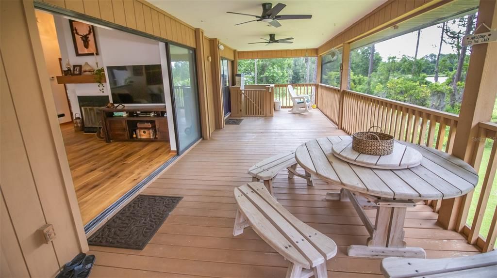 For Sale: $479,900 (3 beds, 2 baths, 2260 Square Feet)