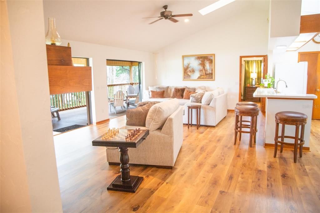 For Sale: $479,900 (3 beds, 2 baths, 2260 Square Feet)