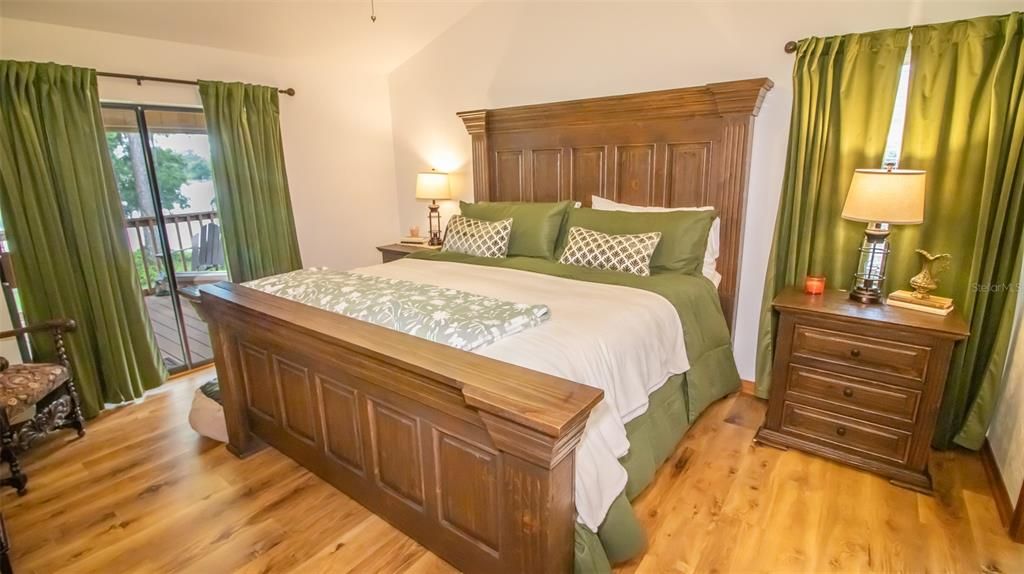 For Sale: $479,900 (3 beds, 2 baths, 2260 Square Feet)
