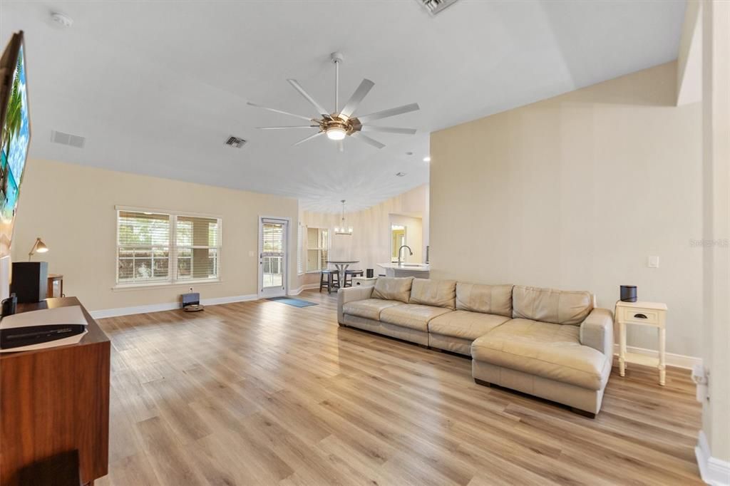 For Sale: $450,000 (4 beds, 2 baths, 2330 Square Feet)