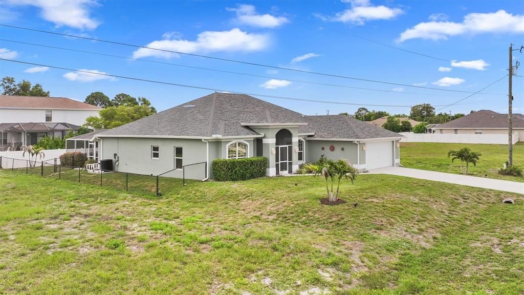 For Sale: $450,000 (4 beds, 2 baths, 2330 Square Feet)