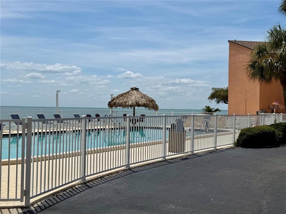 For Sale: $319,000 (2 beds, 2 baths, 1235 Square Feet)