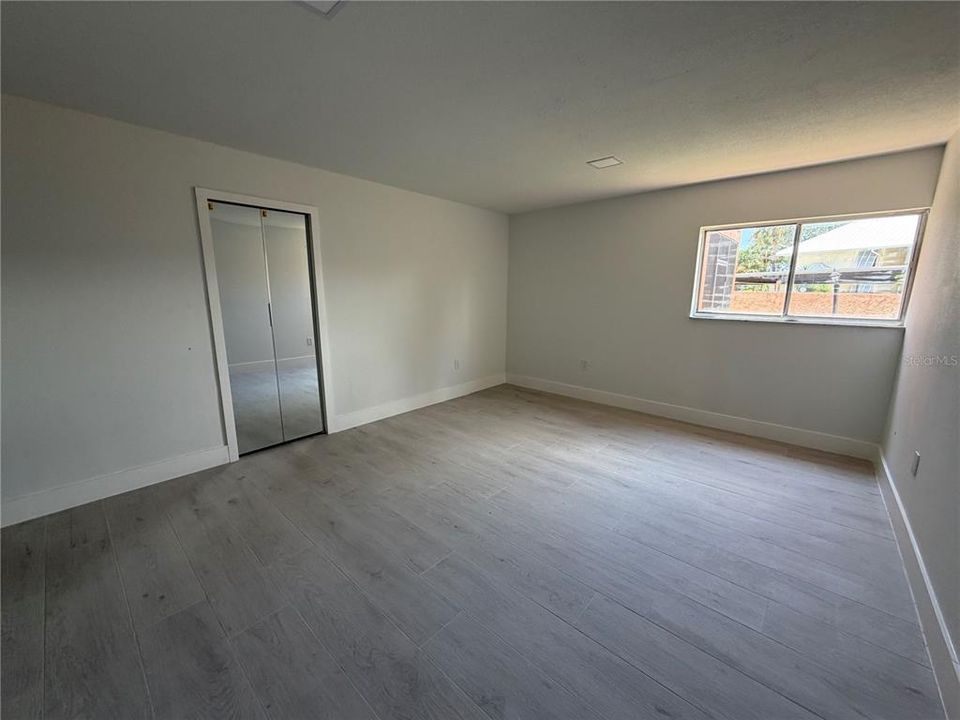For Sale: $319,000 (2 beds, 2 baths, 1235 Square Feet)