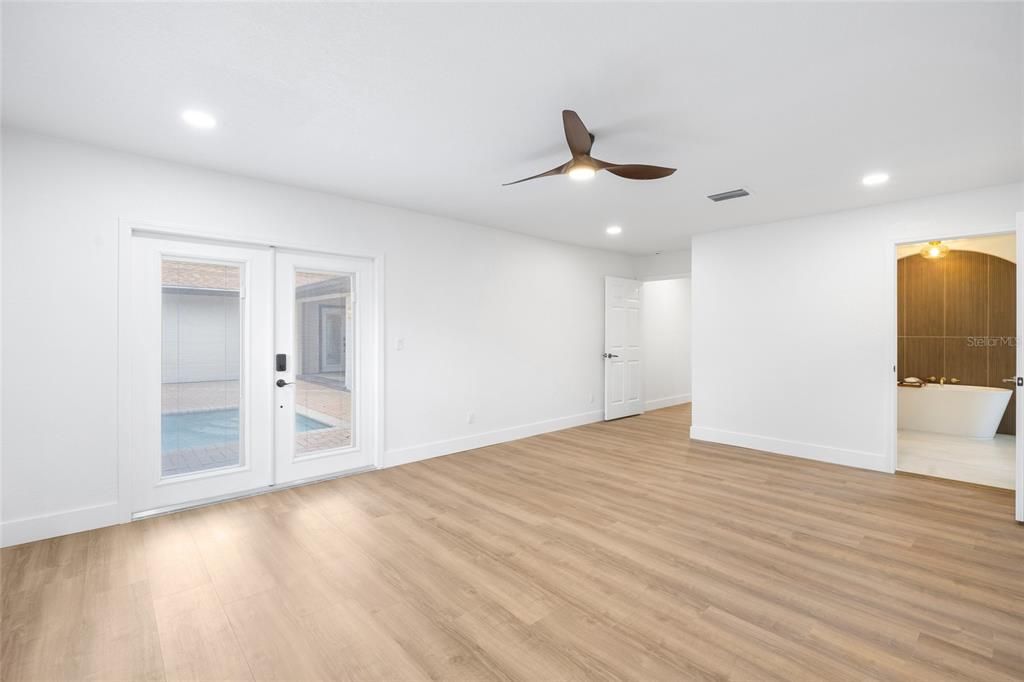 For Sale: $1,025,000 (4 beds, 4 baths, 3082 Square Feet)