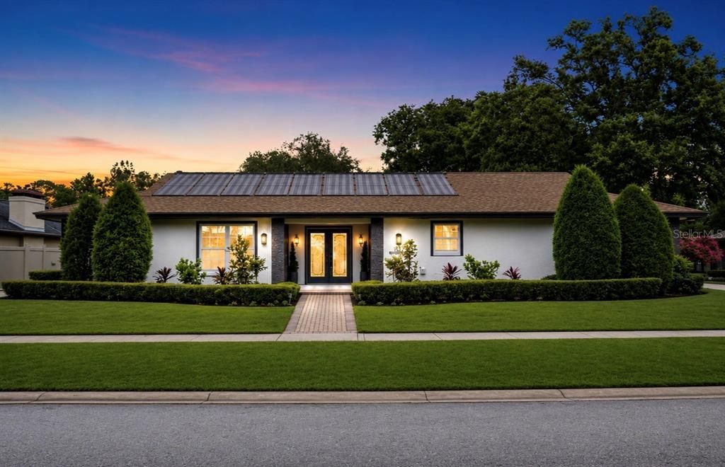For Sale: $1,025,000 (4 beds, 4 baths, 3082 Square Feet)