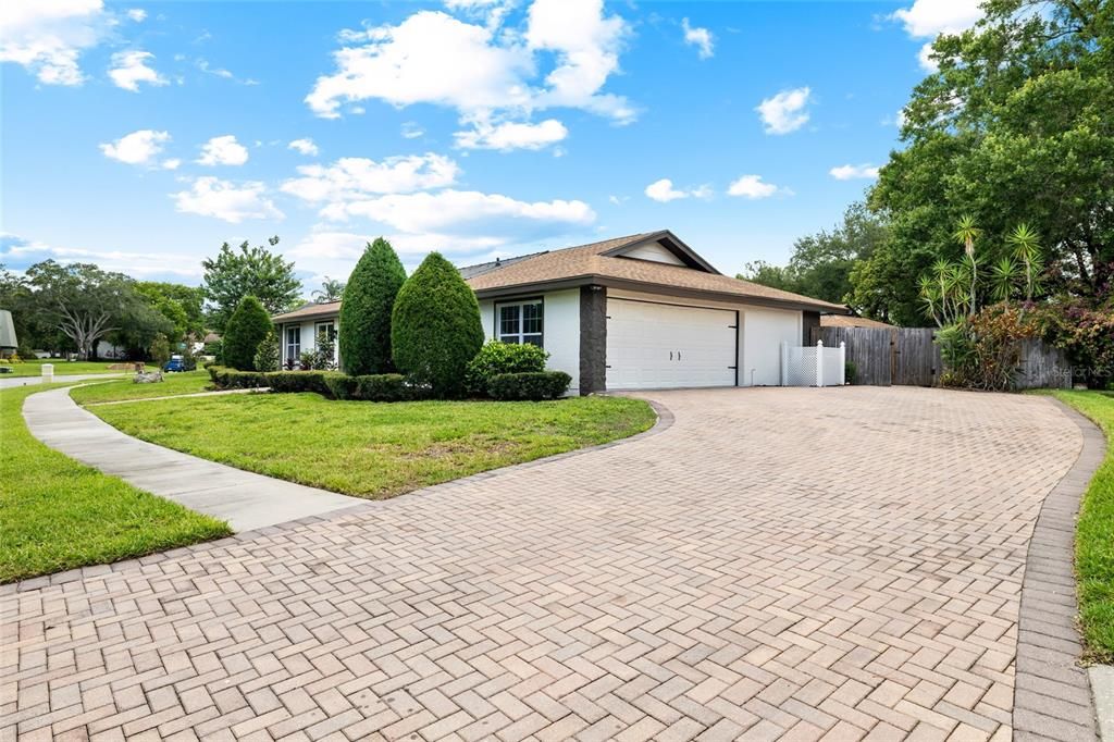 For Sale: $1,025,000 (4 beds, 4 baths, 3082 Square Feet)