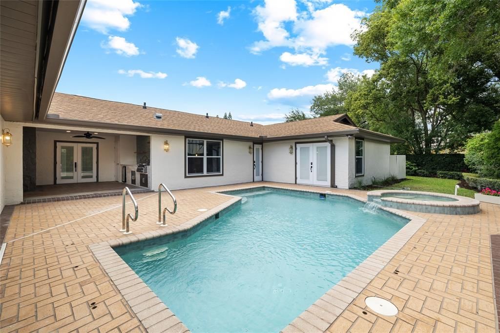 For Sale: $1,025,000 (4 beds, 4 baths, 3082 Square Feet)