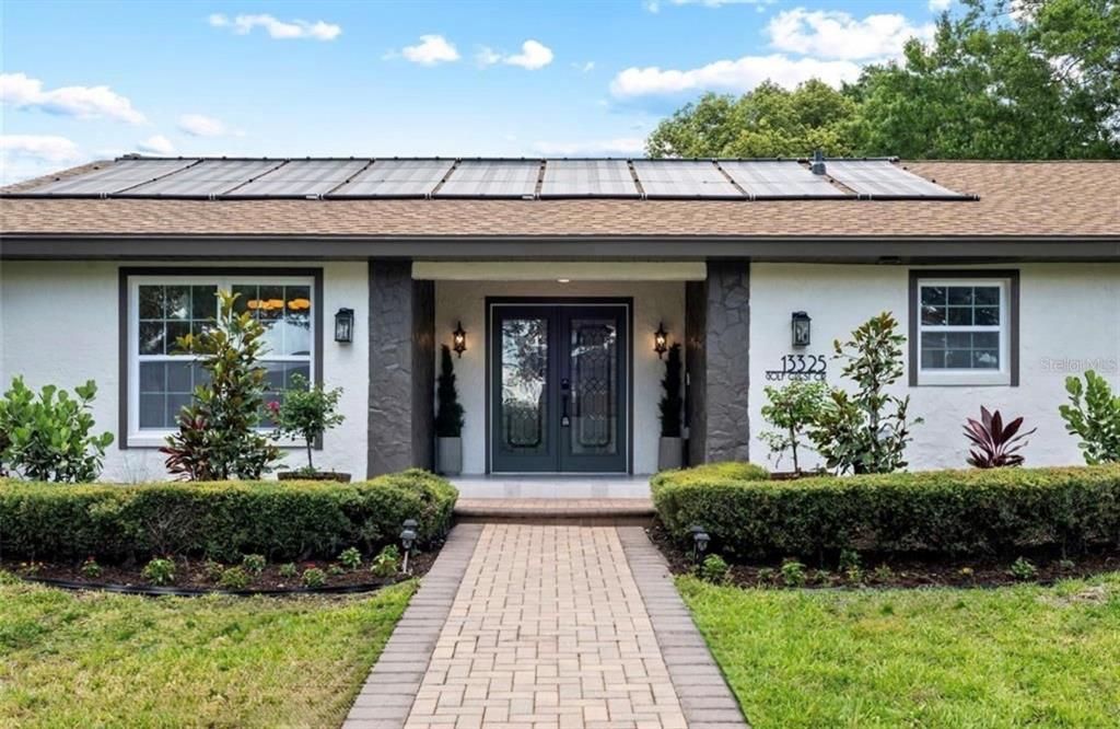 For Sale: $1,025,000 (4 beds, 4 baths, 3082 Square Feet)