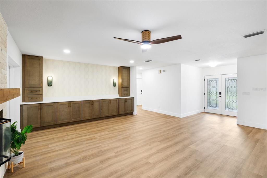 For Sale: $1,025,000 (4 beds, 4 baths, 3082 Square Feet)