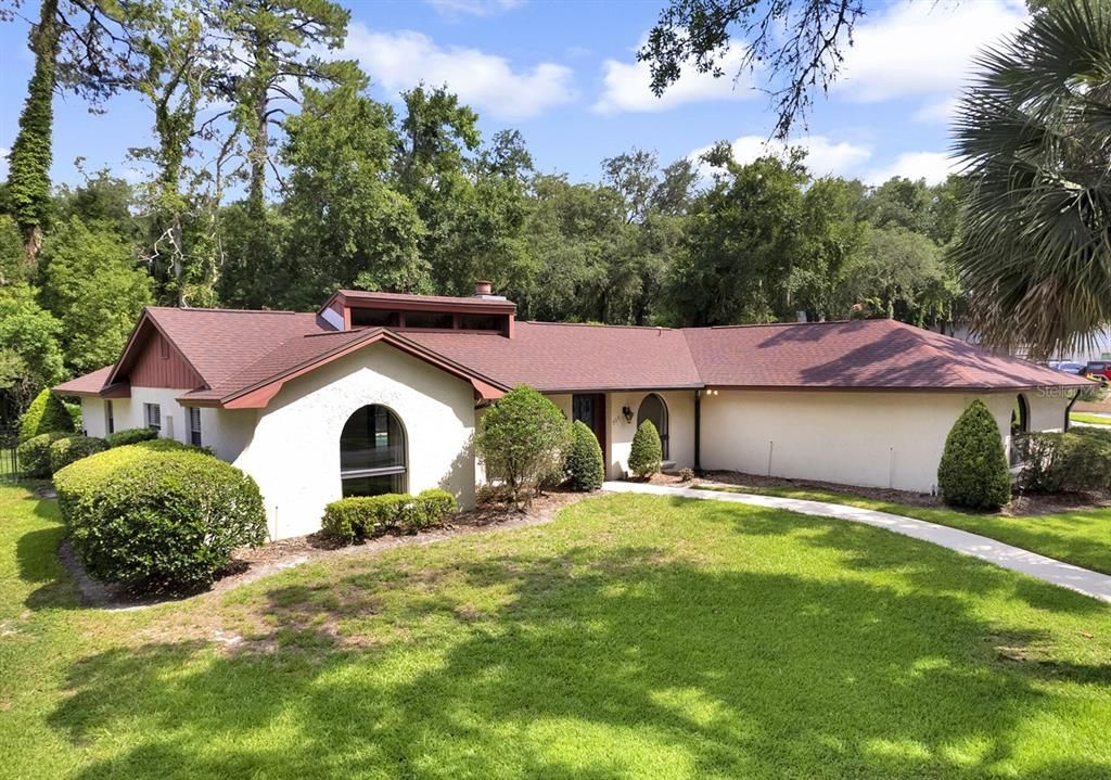 En Venta: $559,900 (4 camas, 2 baños, 1908 Pies cuadrados)