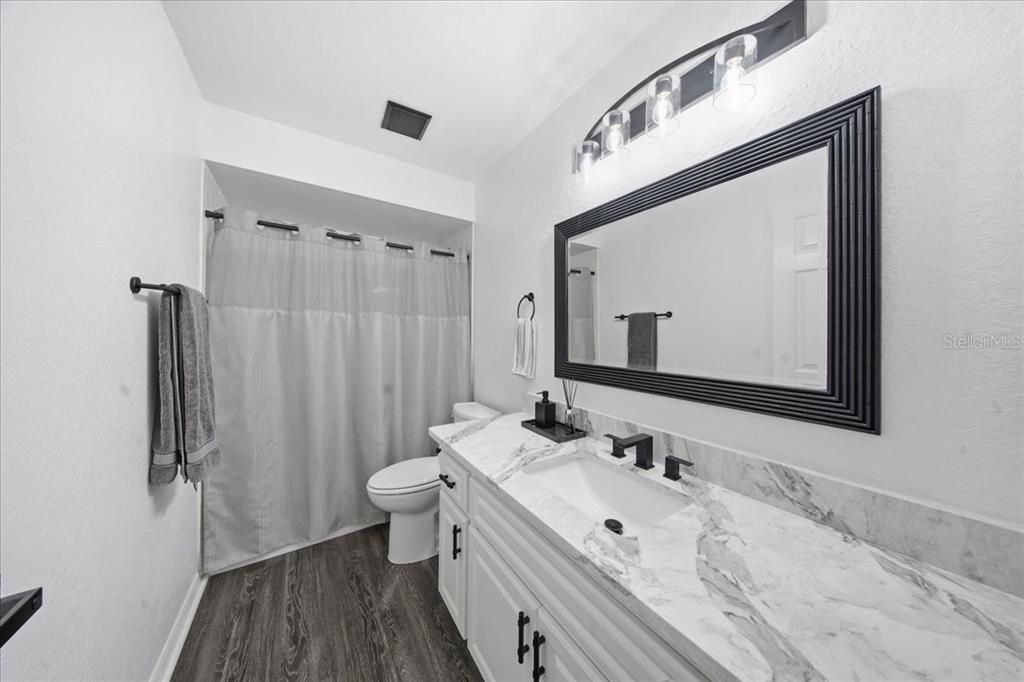 For Sale: $359,900 (3 beds, 2 baths, 1997 Square Feet)