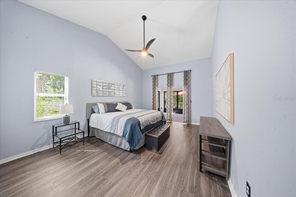 For Sale: $359,900 (3 beds, 2 baths, 1997 Square Feet)