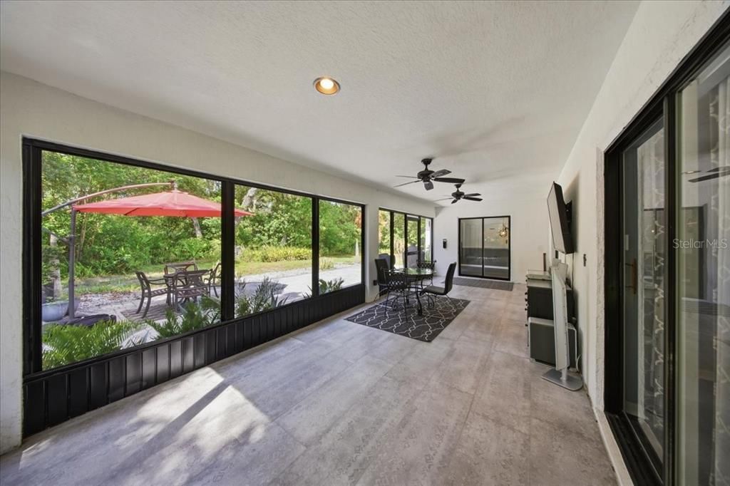 For Sale: $359,900 (3 beds, 2 baths, 1997 Square Feet)