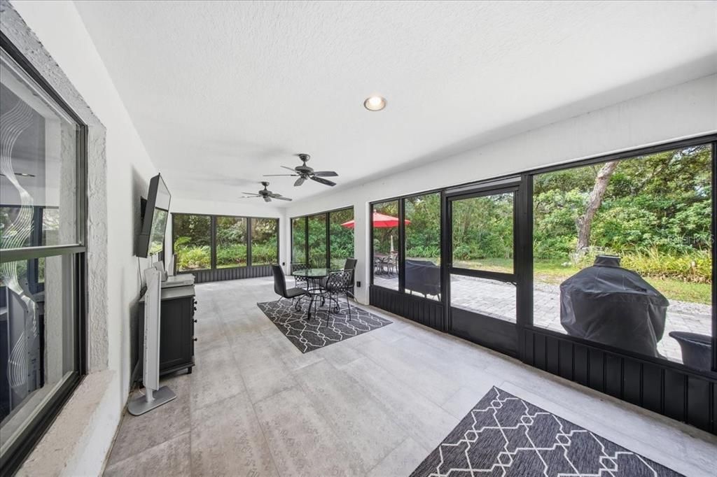 For Sale: $359,900 (3 beds, 2 baths, 1997 Square Feet)