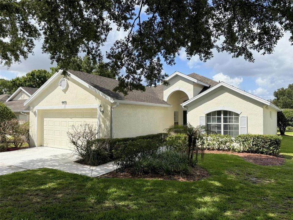 For Sale: $359,000 (2 beds, 2 baths, 1645 Square Feet)