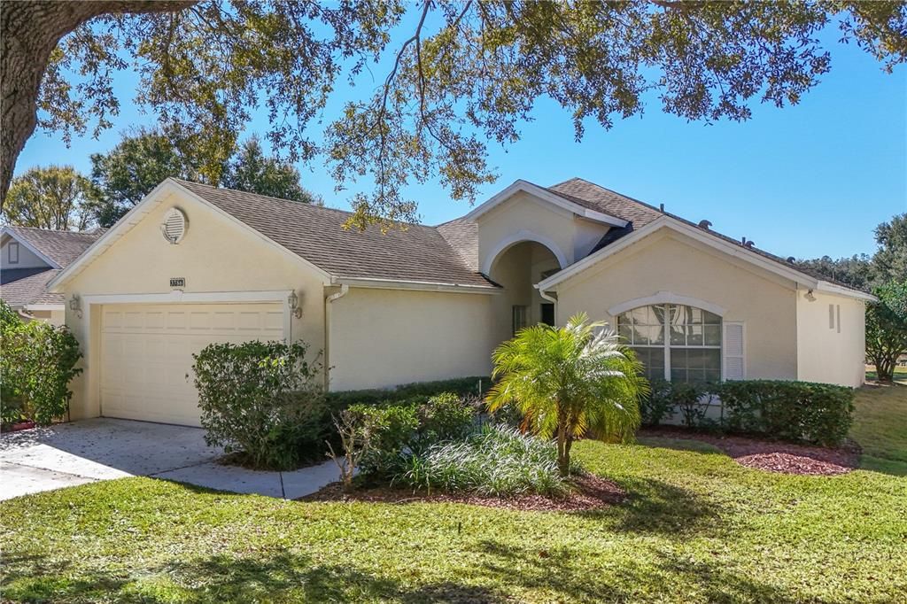 For Sale: $359,000 (2 beds, 2 baths, 1645 Square Feet)