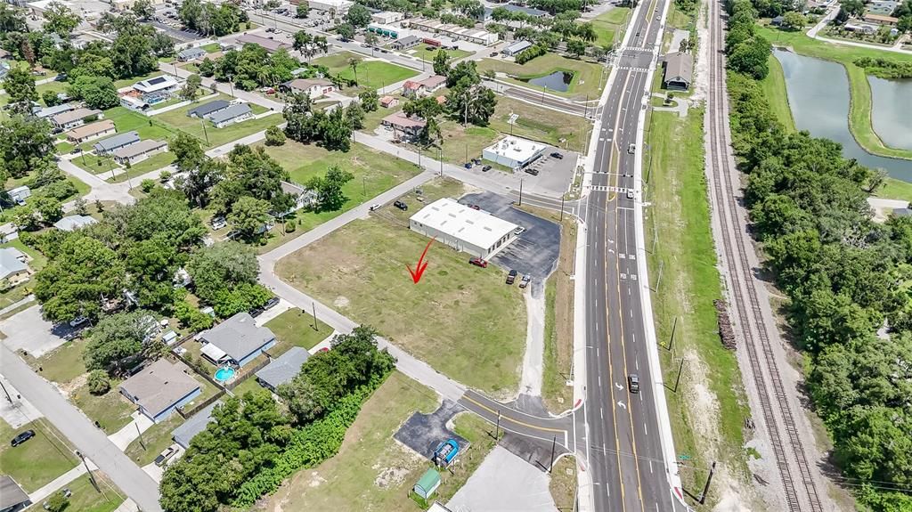 待售: $579,000 (0.83 acres)