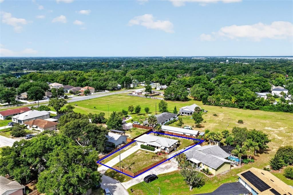 En Venta: $295,000 (3 camas, 2 baños, 1040 Pies cuadrados)