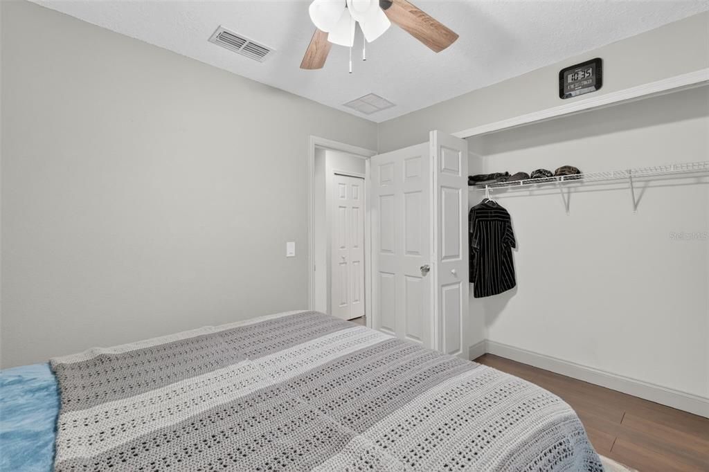 En Venta: $295,000 (3 camas, 2 baños, 1040 Pies cuadrados)