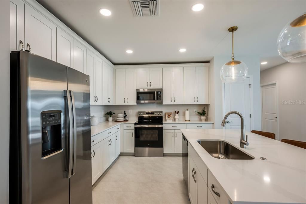 For Sale: $464,270 (4 beds, 3 baths, 2116 Square Feet)