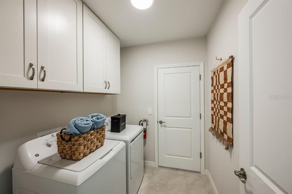 For Sale: $464,270 (4 beds, 3 baths, 2116 Square Feet)