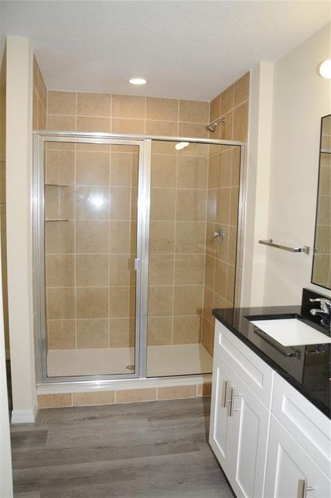 На продажу: $325,000 (3 спален, 2 ванн, 1737 Квадратных фут)
