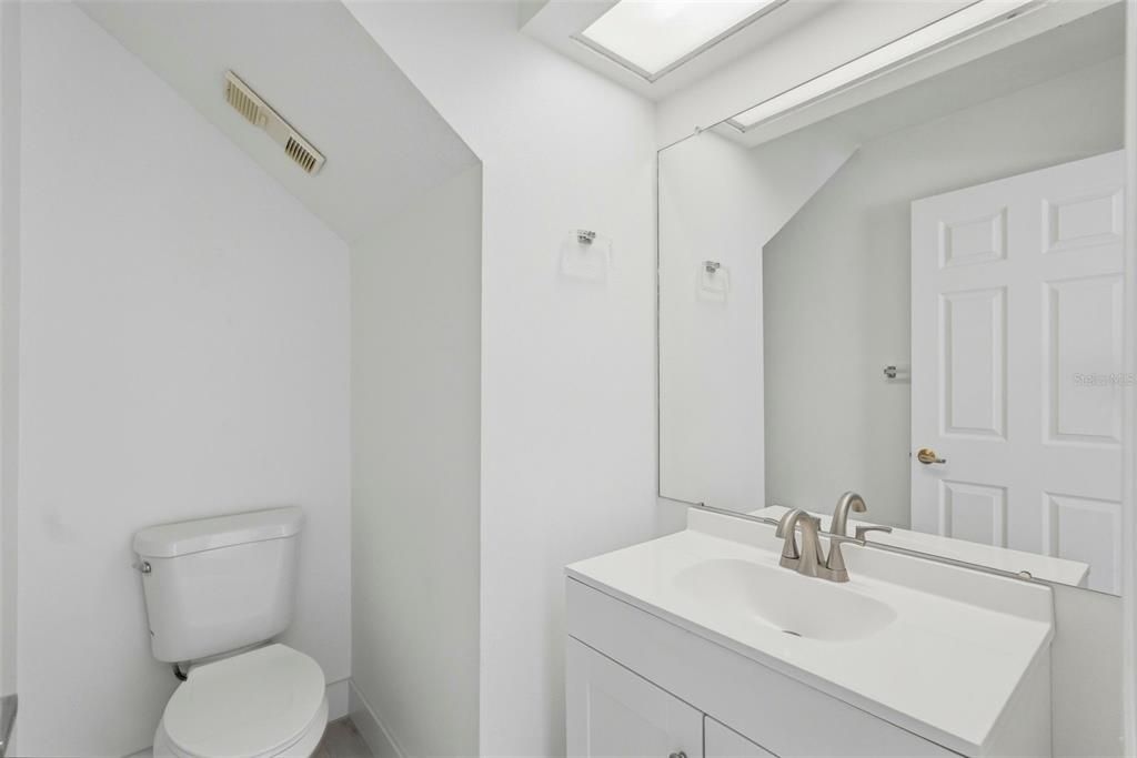 В аренду: $3,500 (3 спален, 2 ванн, 1855 Квадратных фут)