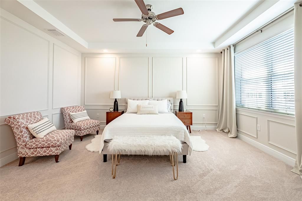 For Sale: $550,000 (3 beds, 3 baths, 2416 Square Feet)