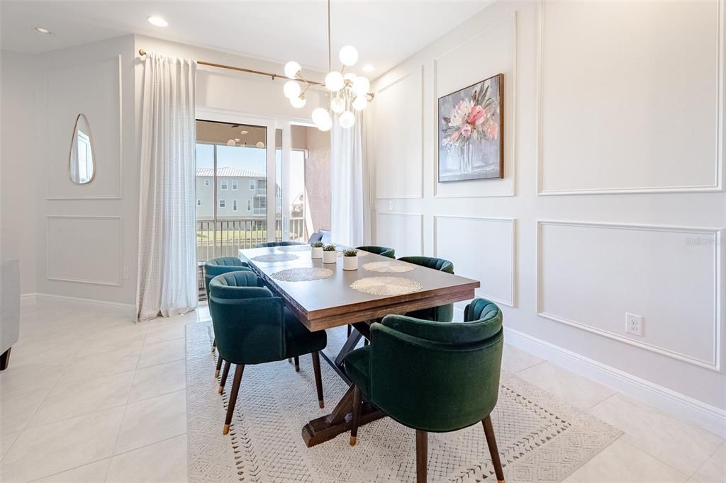 For Sale: $550,000 (3 beds, 3 baths, 2416 Square Feet)
