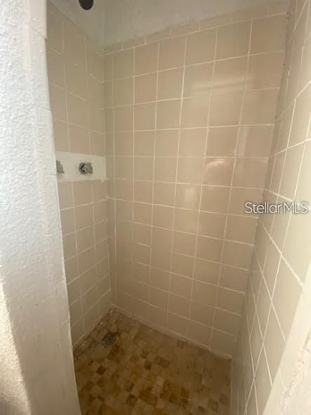 На продажу: $269,999 (3 спален, 2 ванн, 1350 Квадратных фут)