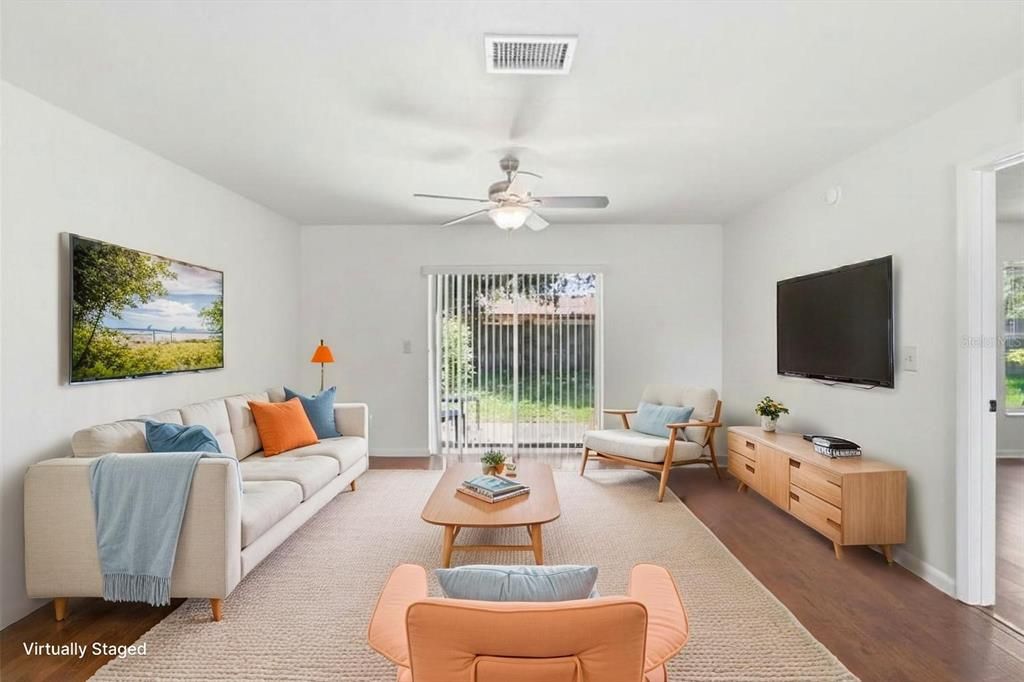 For Sale: $215,000 (3 beds, 2 baths, 1124 Square Feet)