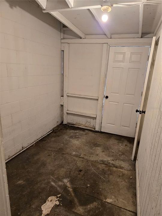 For Rent: $1,575 (2 beds, 1 baths, 800 Square Feet)