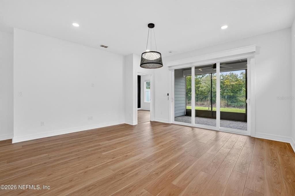 For Sale: $345,000 (2 beds, 2 baths, 1542 Square Feet)