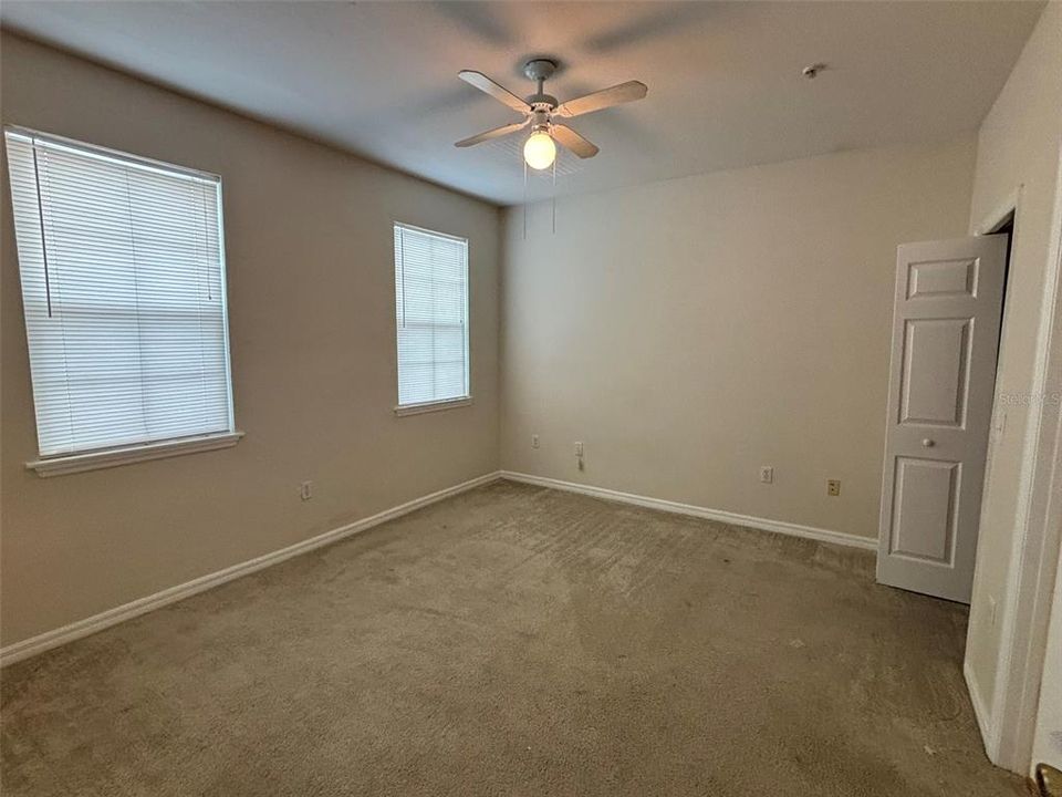 В аренду: $1,850 (2 спален, 2 ванн, 1233 Квадратных фут)