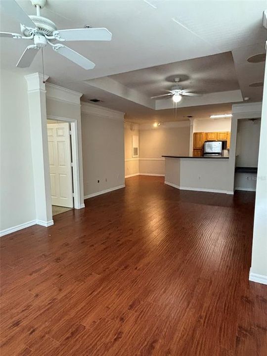 В аренду: $1,850 (2 спален, 2 ванн, 1233 Квадратных фут)