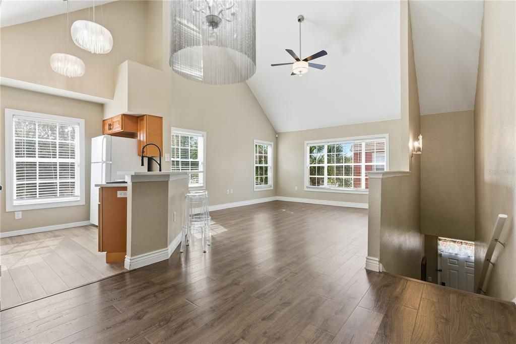 For Rent: $2,200 (3 beds, 2 baths, 1373 Square Feet)